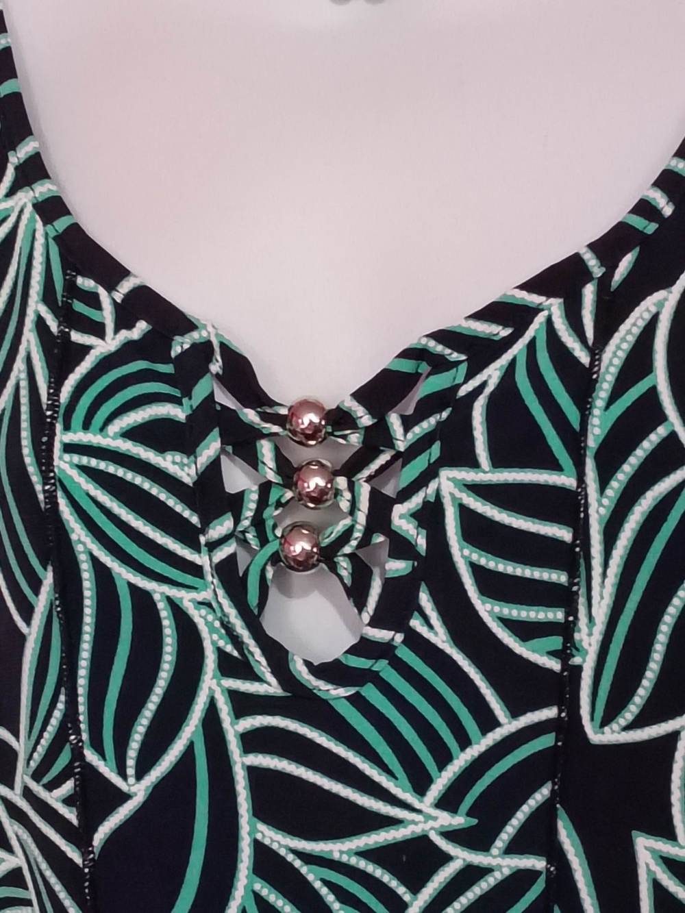 C Est. 1946 Ladies Black Dress with Mint Leaf Print - Long Sleeve Sz 24W - Picture 3 of 9
